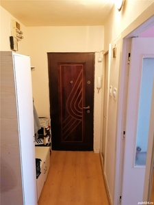 Vand apartament 3 camere, Zona Mircea cel Batran