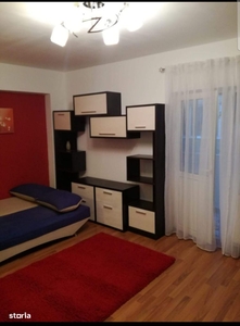 Apartament decomandat cu 2 camere si balcon in zona Vasile Aaron