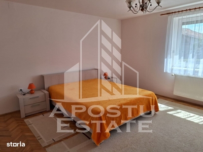 Casa cu 4 camere, curte proprie, loc de parcare, renovat, Ciarda Rosie