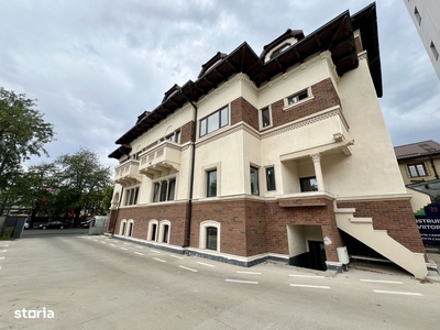 Apartament 3 camere de vanzare in Floresti