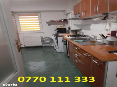 Apartament 3 camere 76.11 mp, zona Calarasi 4, etaj intermediar.