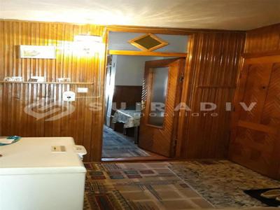 Apartament decomandat de vanzare, cu 4 camere, in zona Manastur, Cluj Napoca S12276