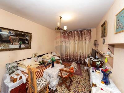 Apartament 3 camere vanzare in bloc de apartamente Bucuresti, Progresul
