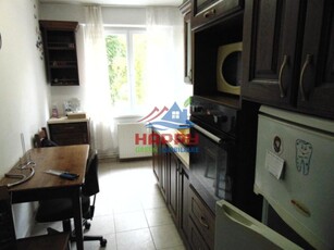 2 Rooms Apartment For Rent in Tg-Mures Poli 2