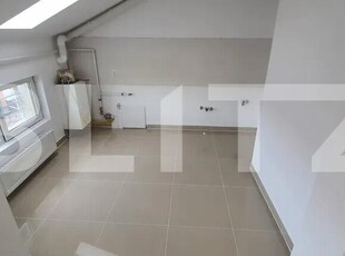 Apartament 1 camera la mansarda. Zona Marasti