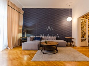 Apartament 100 mp situat pe cea mai frumoasa strada din Sibu