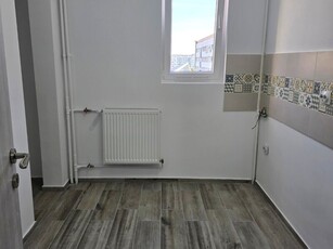 Apartament 2 camere Dristor, piata Ramnicu Sarat