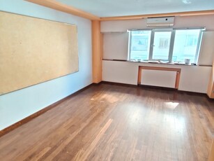 Apartament 3 camere Timpuri Noi Nerva Traian Va ofer spre vanzare un aparta