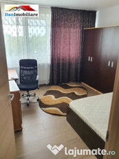 Apartament cu 2 camere, Eroii Revoluției