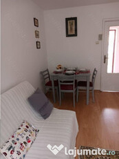 Apartament cu 2 camere - zona Tractorul