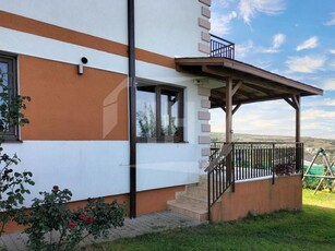 Casa 5 camere, la cheie, 120 mp utili, 386 mp teren, panorama