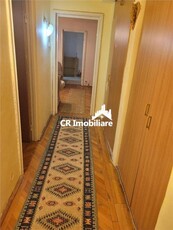 De vanzare Apartament 4 camere Piata Minis