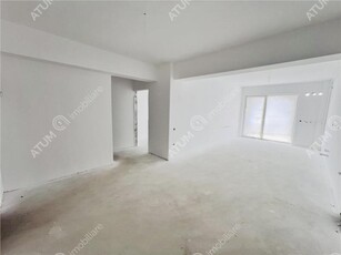 De vanzare apartament cu 2 camere balcon si loc parcare zona Calea Surii Mici din Sibiu