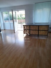 OPORTUNITATE! Spatiu comercial cu 2 intrari, 75mp, parcare cu CF, zona centrala!