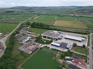 Proprietate industriala 5200mp cu 3,1 ha teren intravilan, in Miercurea Sibiului