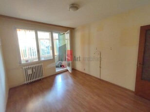 Vanzare apartament 3 camere Izvorul Crisului-Huedin