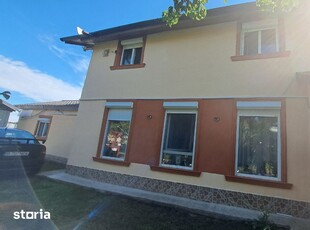 Vanzare casa 5 camere, Comisani