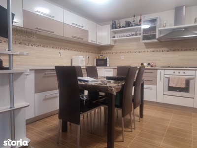 33740 Apartament 4 camere Inel 2-Dezrobirii