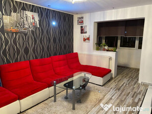 Apartament 3 camere de închiriat Calea Bucuresti strada Pârâului