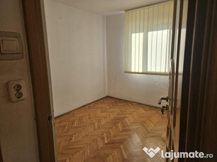 Apartament de 3 camere zona ASTRA,Str Zorilor,