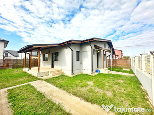 Casa tip duplex -P+M - 3 camere - 2 băi - teren 264mp - Strada Miorița