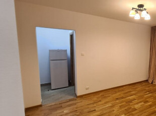 Proprietar, apartament cu 2 camere Str. Podul Giurgiului