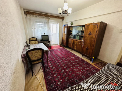 Apartament 3 camere, etaj 3, zona Sala Polivalenta