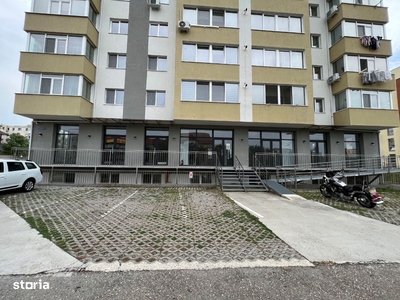 Spatiu comercial Mioveni, Bld. Dacia, Bloc Nou 95 mp utili + tarasa