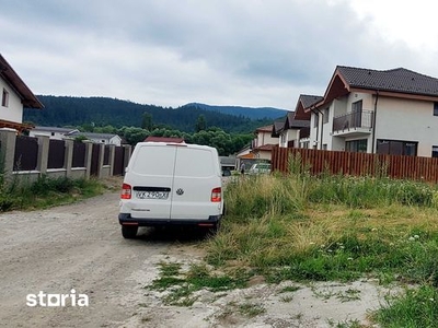 Casă cu 8 camere și terasă la mansardă, în comuna Periam(ID: 27177)