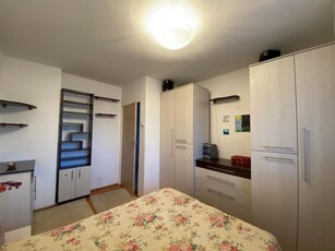 Apartament 3 camere, decomandat, centrala proprie, aer conditionat, Pajura