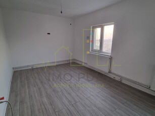 Apartament 4 camere Timisoara, 2 bai, 4 camere transformat in 3