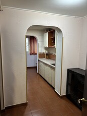 Apartament cu 3 camere de inchiriat