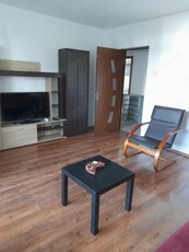 Apartament de 2 camere, 50 mp, decomandat, metrou, zona Titan