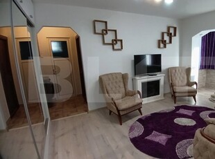 Apartament modern, 3 canere, 60 mp, etaj intermediar, zona Cetate