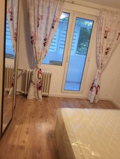 Inchiriere apartament 2 camere Metrou 1 Decembrie 1918, Loc Parcare