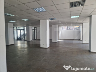 Spatiu comercial , 290 mp, demisol foarte luminos, zona Bill