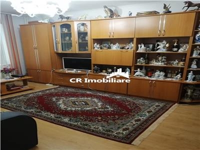 Apartament 3 camere langa Metrou 1 DECEMBRIE 1918 cu Centrala proprie