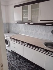 Apartament cu 1 camera decomandat, zona Podu Ros