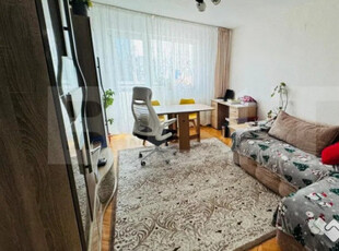 Apartament de vanzare, 2 camere decomandate, 54 mp, zona sc.