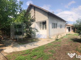 Casa individuala 4 camere, teren 2906mp, 3km Gaesti