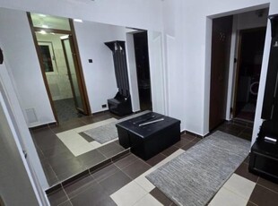 De inchiriat apartament, 2 camere, decomandat, 50 mp, Podul de Fier, Statia Padurii, Cod 157032