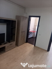 Particular închiriez apartament doua camere Popești Leordeni central