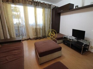 Vand apartament 2 camere in Hunedoara, zona Penny-Str.Pinilor, et.3