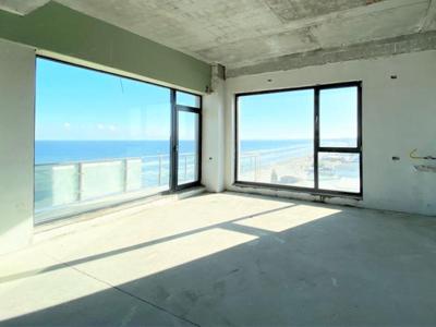 Penthouse la inaltime in prima linie si priveliste frontala catre mare