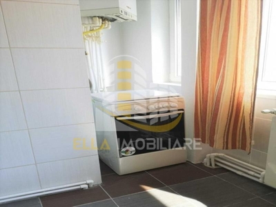 Apartament 3 camere Centru