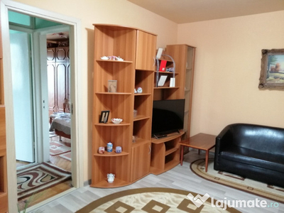 Apartament 3 camere, foarte curat si modern, Girocului