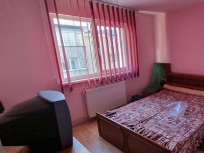 Apartament de 3 camere zona ASTRA,str Barbu Lautaru