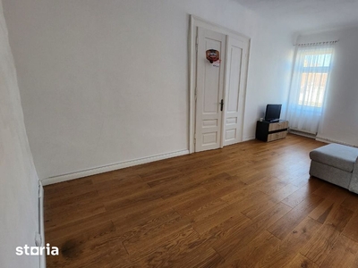 Apartament la casă în zona Brașovul Vechi, cod 8946