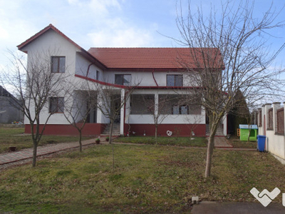 Casa in Deva, zona Zavoi, P+E+pod, SC: 450 mp,