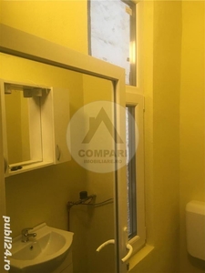 Vand apartament 2 camere Balada